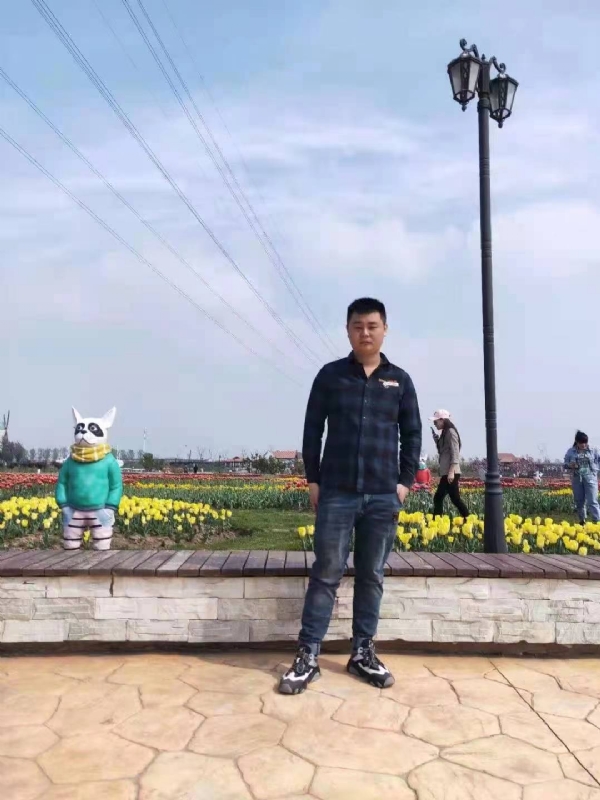 海阔天空的第一张照片--连云港闪婚服务中心